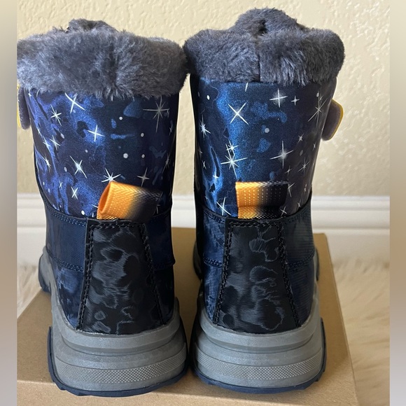 Boys Winter snow Boots dark blue color size 5 5.5 - Picture 4 of 9